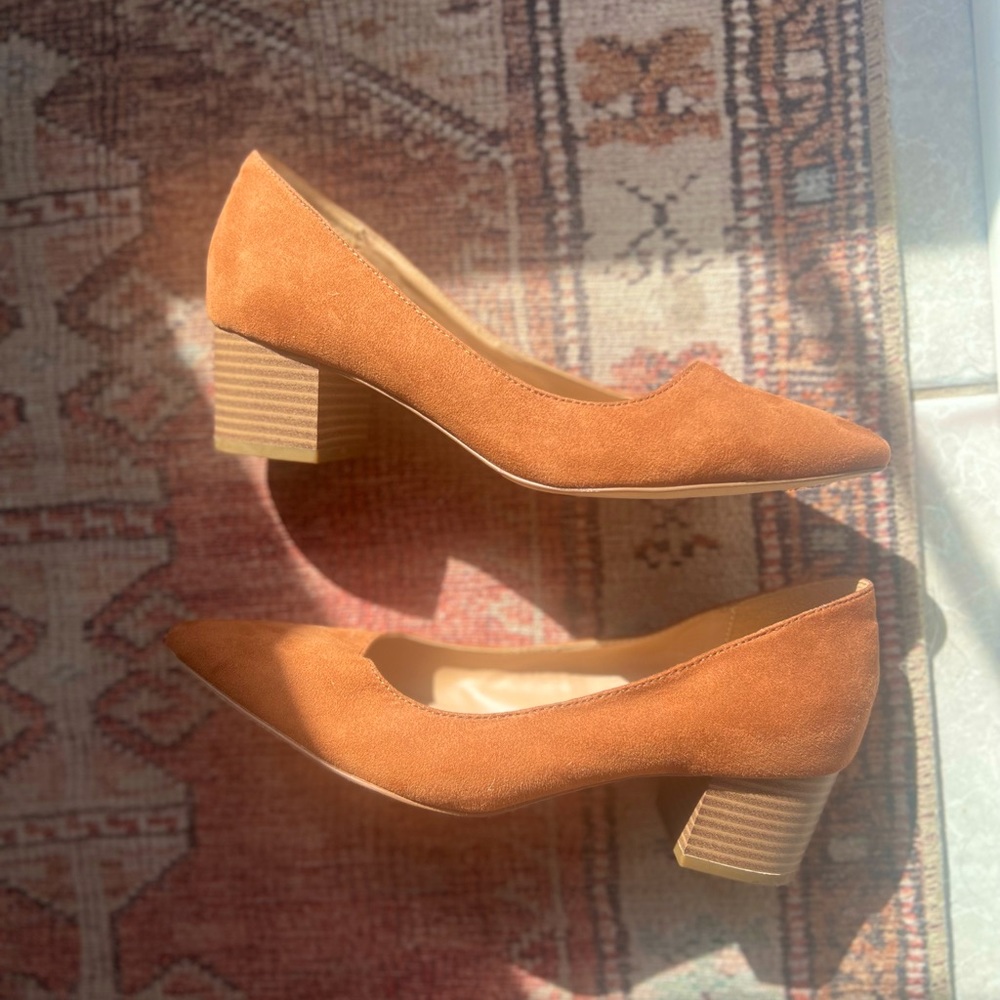 Brown suede pointed pumps with block heels from Madeline